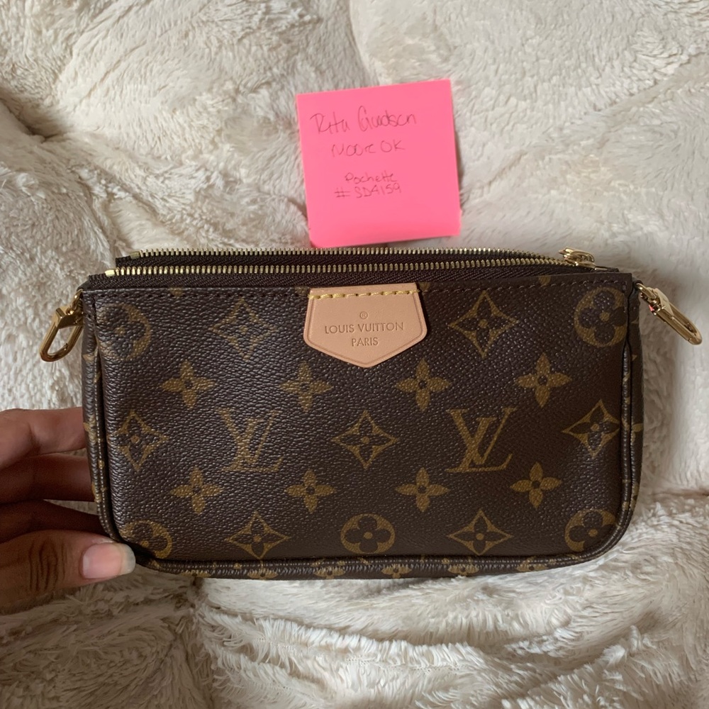LV Small Pochette